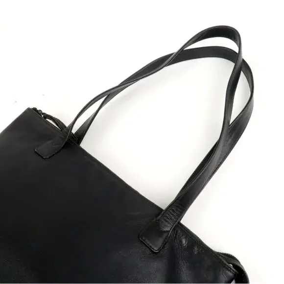 💎✨AUTHENTIC✨💎CHANEL Shoulder Bag Black - Picture 7 of 15